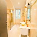 Apartmán Residenza Santa Anastasia Spacious Flat *