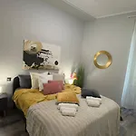 Residenza Santa Anastasia Spacious Flat *