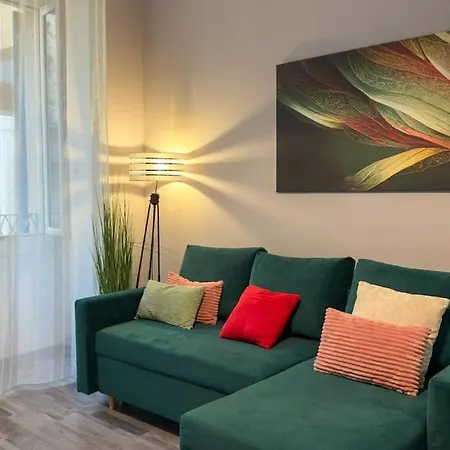 Residenza Santa Anastasia Spacious Flat