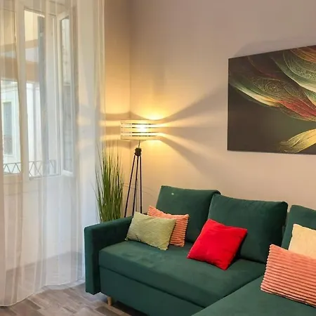 Apartment Residenza Santa Anastasia Spacious Flat