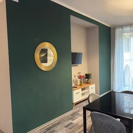 Apartment Residenza Santa Anastasia Spacious Flat *