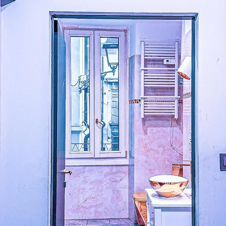 Residenza Santa Anastasia Spacious Flat Apartment *